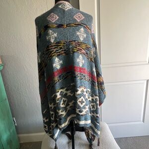 Sundance shawl poncho size XL